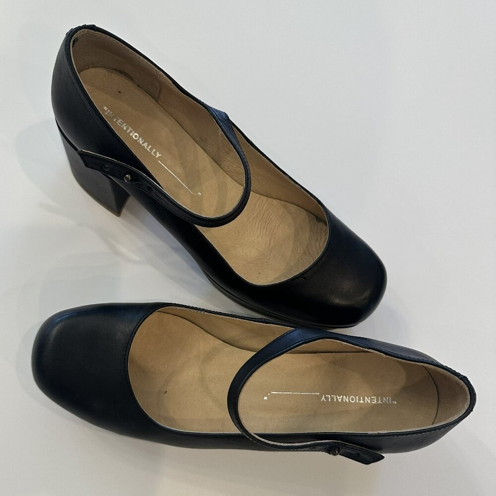 Intentionally Blank Mary Jane Shoes Black Size 38